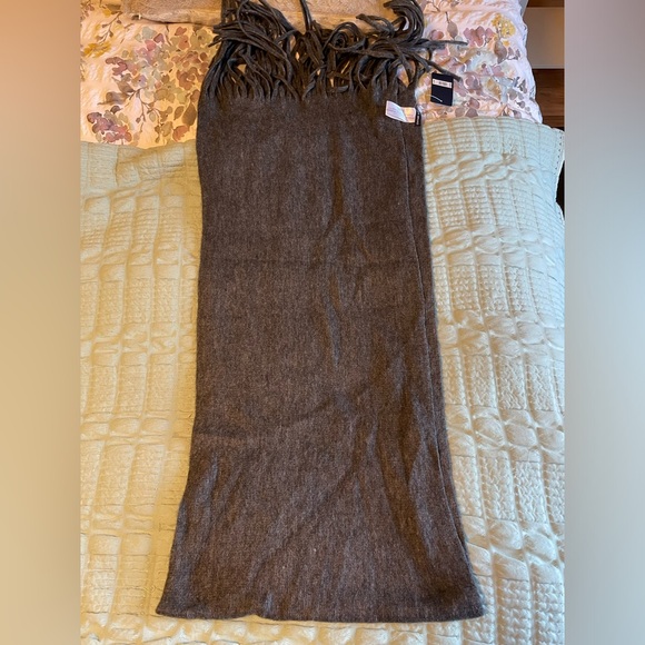 Lucky Brand Gray Fringe Scarf Brand New with Tags - Picture 4 of 9